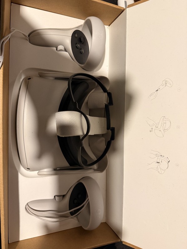 Meta Oculus Quest 2 VR Headset 128GB with Controllers and box