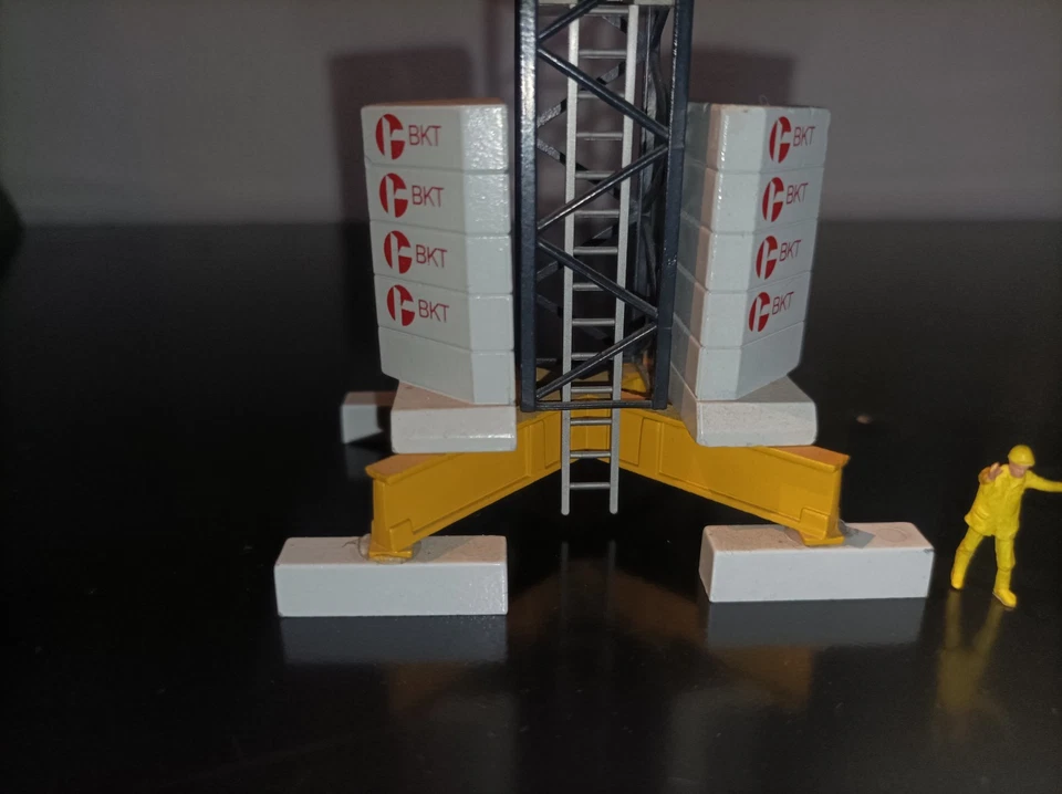 Gru a torre BKT BN 135 Conrad Tower Crane 1:87 Gru a volata variabile - Immagine 4 di 4