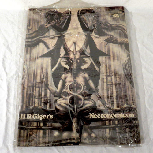 H.R. GIGER Necronomicon 1st UK softcover Big O Publishing 2nd printing 1979 NM- - Picture 3 of 3
