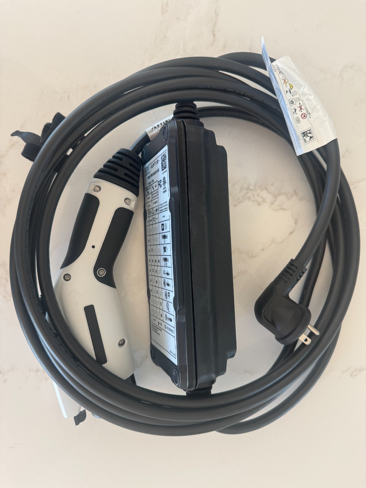McLaren Artura Charging port