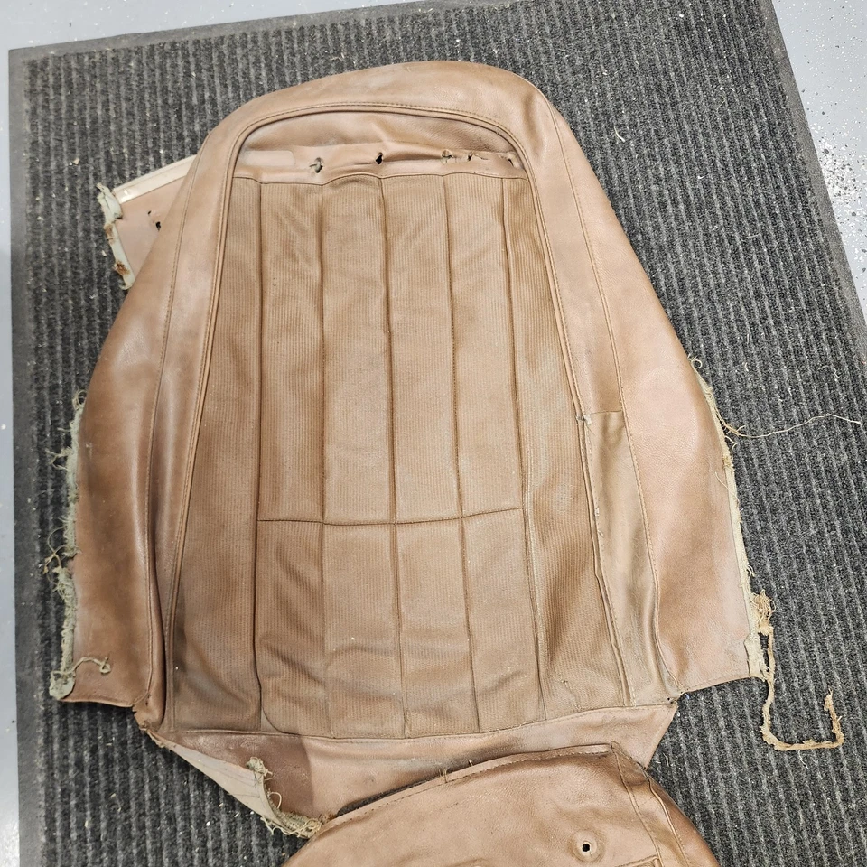 C3 Corvette 座套 靠垫 保护套 70-76 舒适编织 乙烯基 黑马鞍 — 第 3/4 张图片