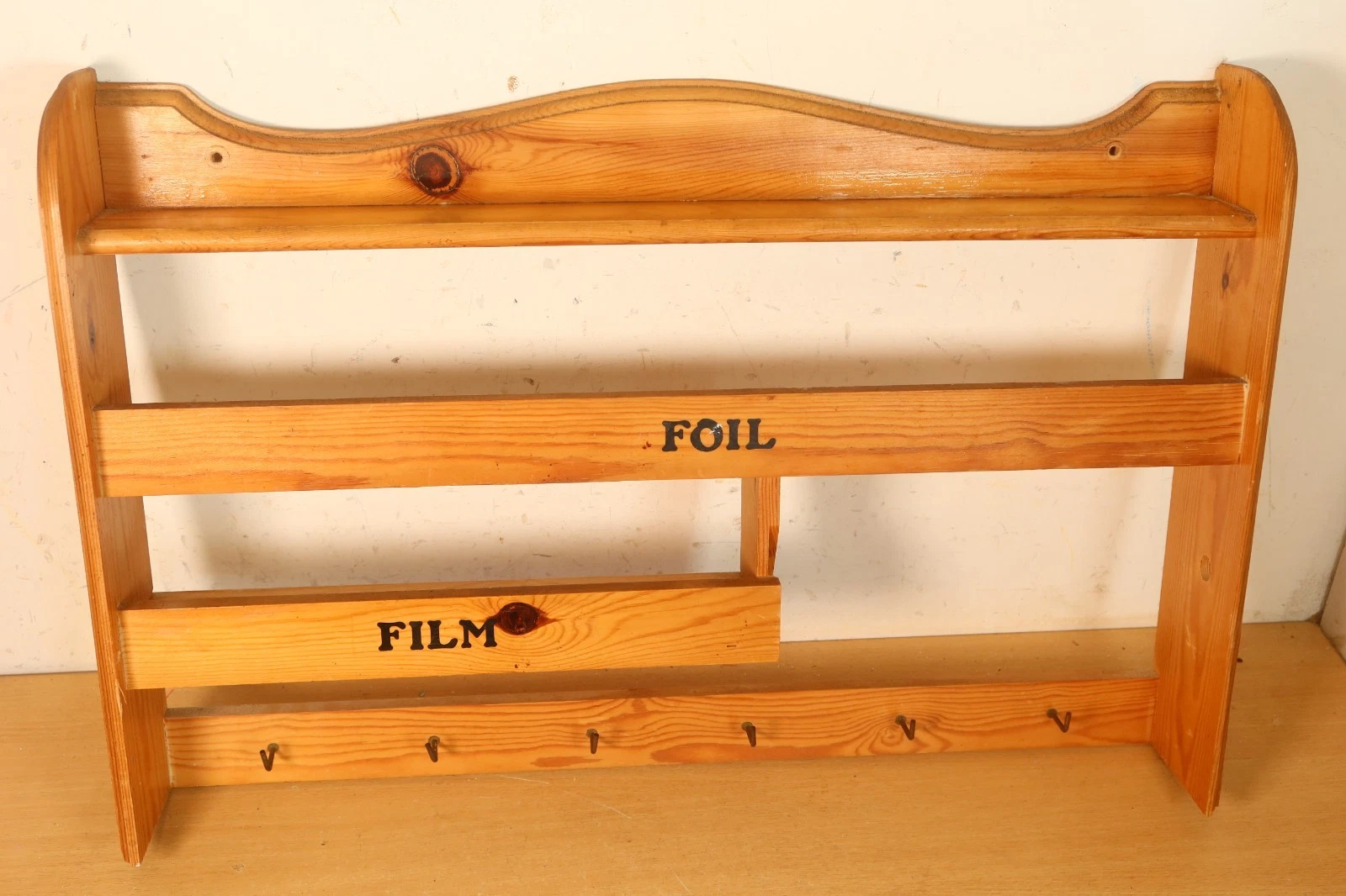 Vintage Wooden Kitchen Wall Organiser Spice Rack Country Farm Pine Shelf Hooks
Opens in a new window
