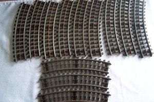 LIONEL SUPER O TRACK 12 STRAIGHTS AND 12 CURVES FULL CIRCLE