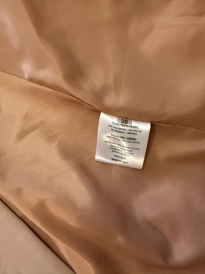 Gorgeous Balmain Double Breasted Blazer in Beige, Size 38 FR/ US M (Pre-Owned) - Image 3 of 4