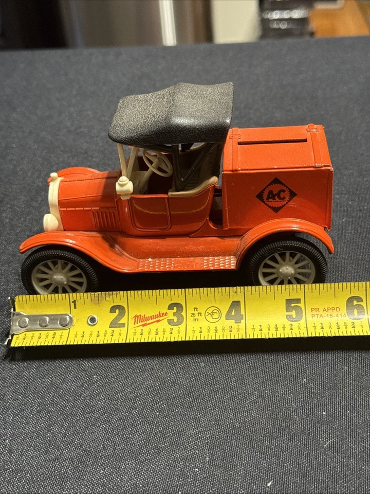 1990 ERTL 1918 RUNABOUT ALLIS CHALMERS DELIVERY TRUCK COLLECTOR TOY BANK - Image 2 of 4