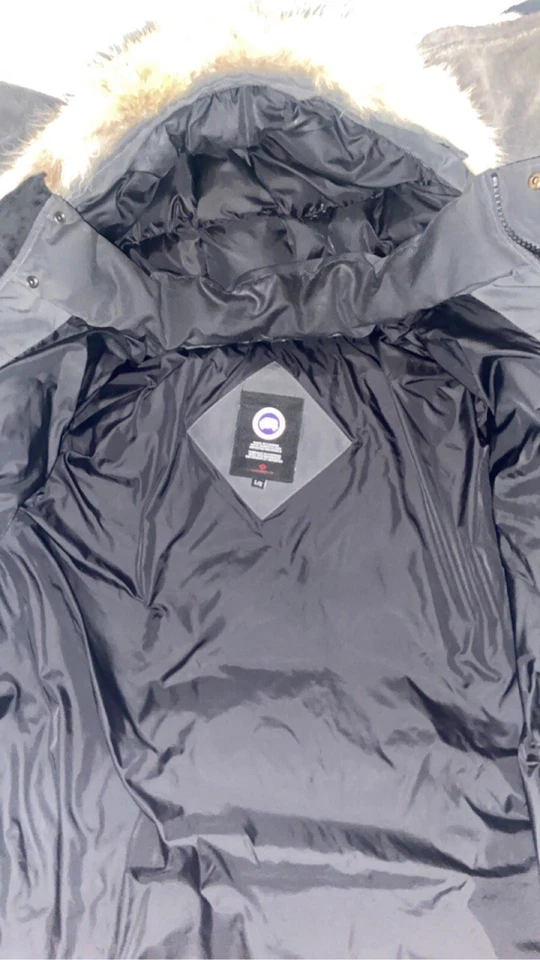 grey canada goose wyndham parka - Image 4 of 4