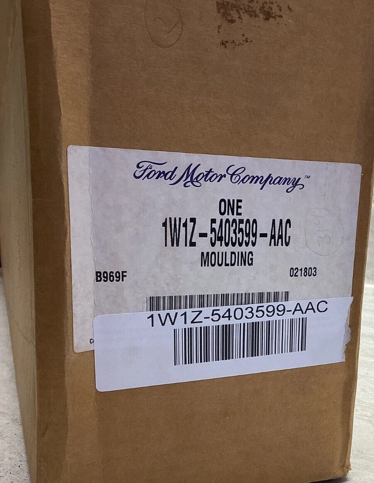 2001-2002 Lincoln Town carro OEM acabamento de pilar de para-brisa lateral esquerdo 1W1Z-5403599-AAC - Imagem 4 de 4