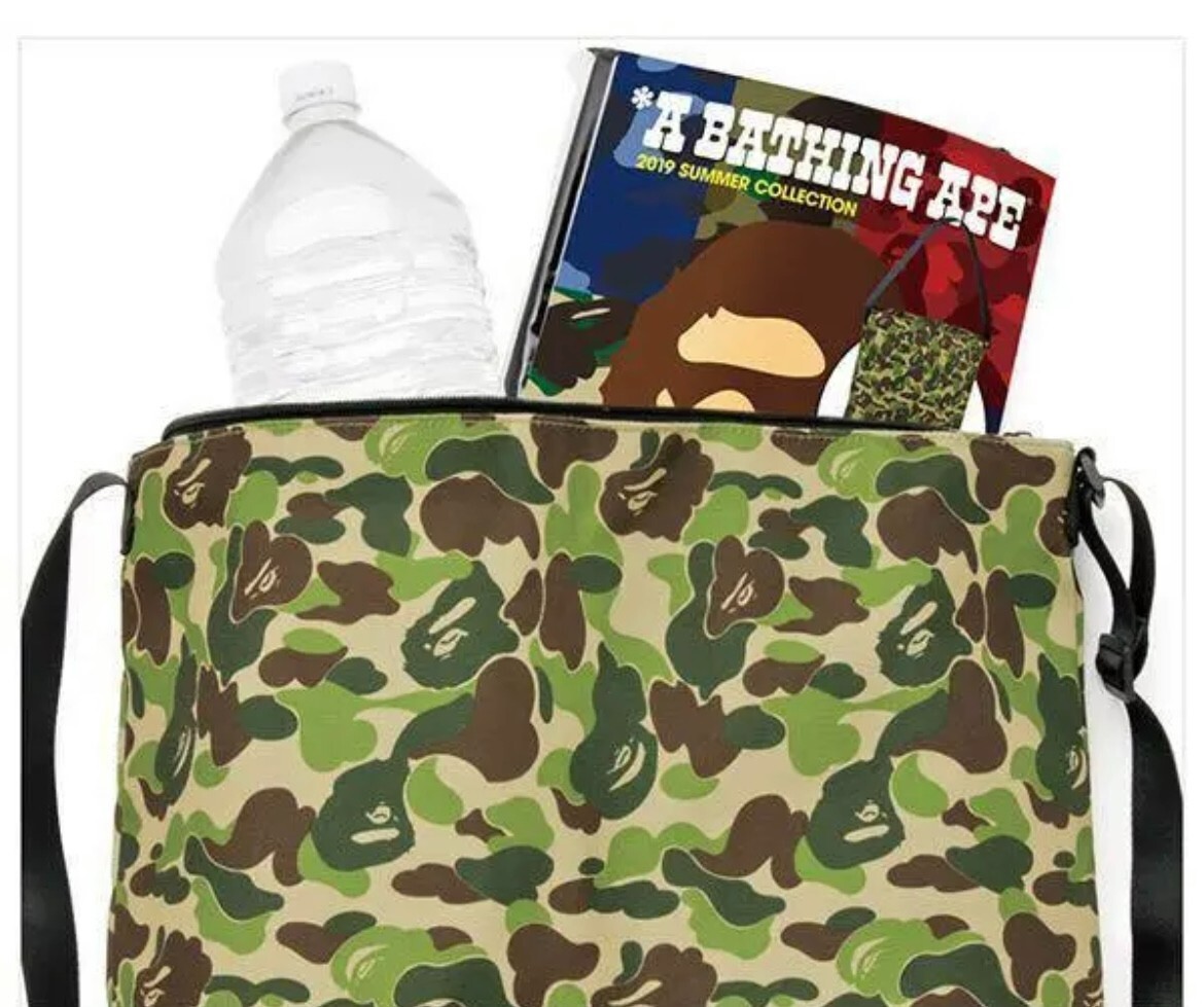 バッグ A BATHING APE x adidas Camo Shoulder Bag A BATHING APE x adidas Camo Trefoil Shoulder Bag “Black