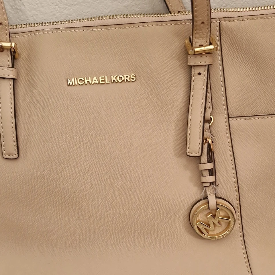 Michael Kors Beige Leather Zip Tote Gold HW MK Charm 30F2GTTT8L, photo 2 of 5