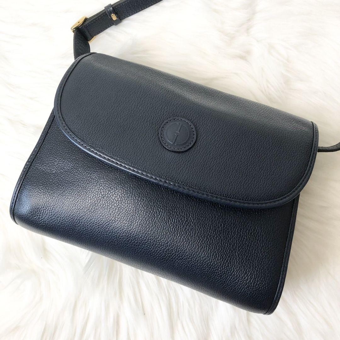 Vintage Authentic Gucci Leather Interlocking Shoulder Bag Stylish Designer Handbag