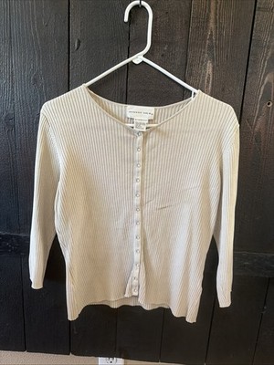 august silk stretch top 3/4 Sleeve Size M Snap Button 75% Silk Beige G