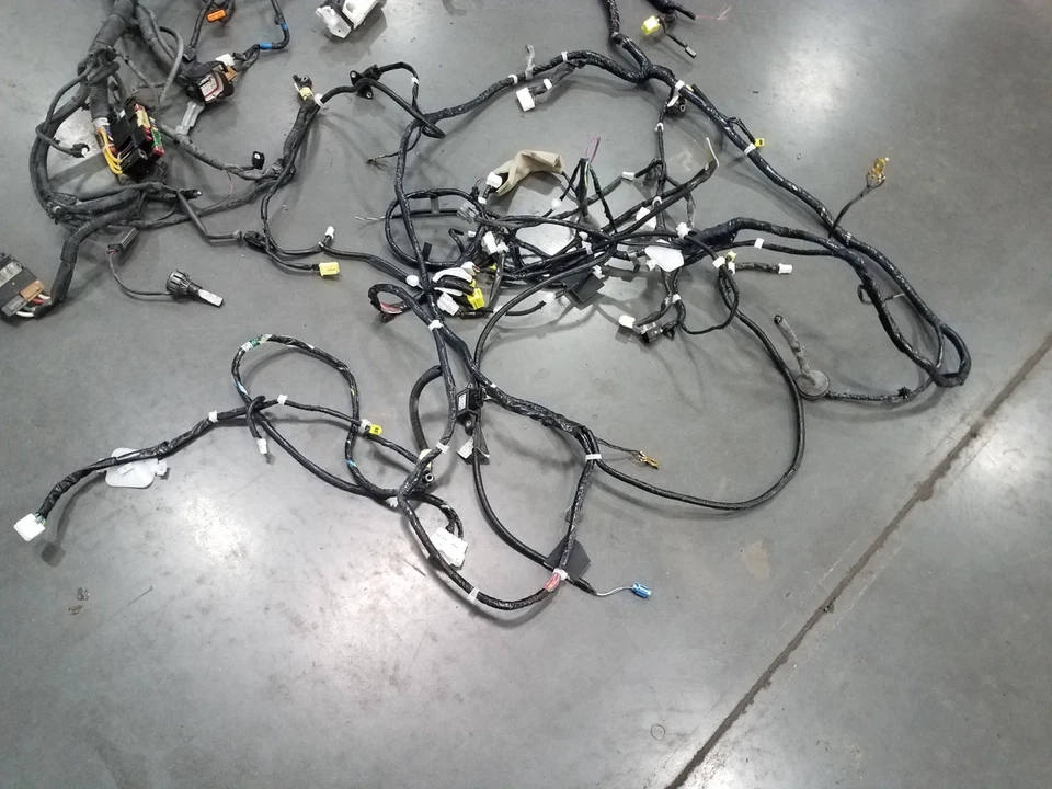 2014 Nissan Juke Nismo RS Chassis Wiring Harness #0361 V7 - Image 3 of 4