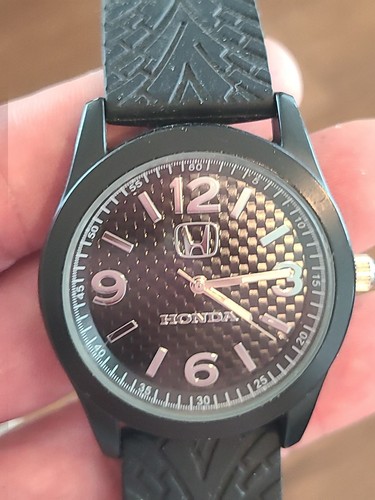 Mens Honda Black Carbon Fibre Dial Watch 41.5mm New Battery - Picture 2 of 8