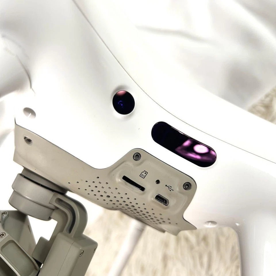 DJI phantom 4 pro WM331A Drone White W/case - Image 4 of 4