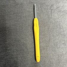 Woobles Sam the Sloth crochet hook 4.0mm