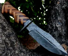 Custom Handmade Damascus Steel Bowie hunting Knife With Rose & Olive Wood Handle