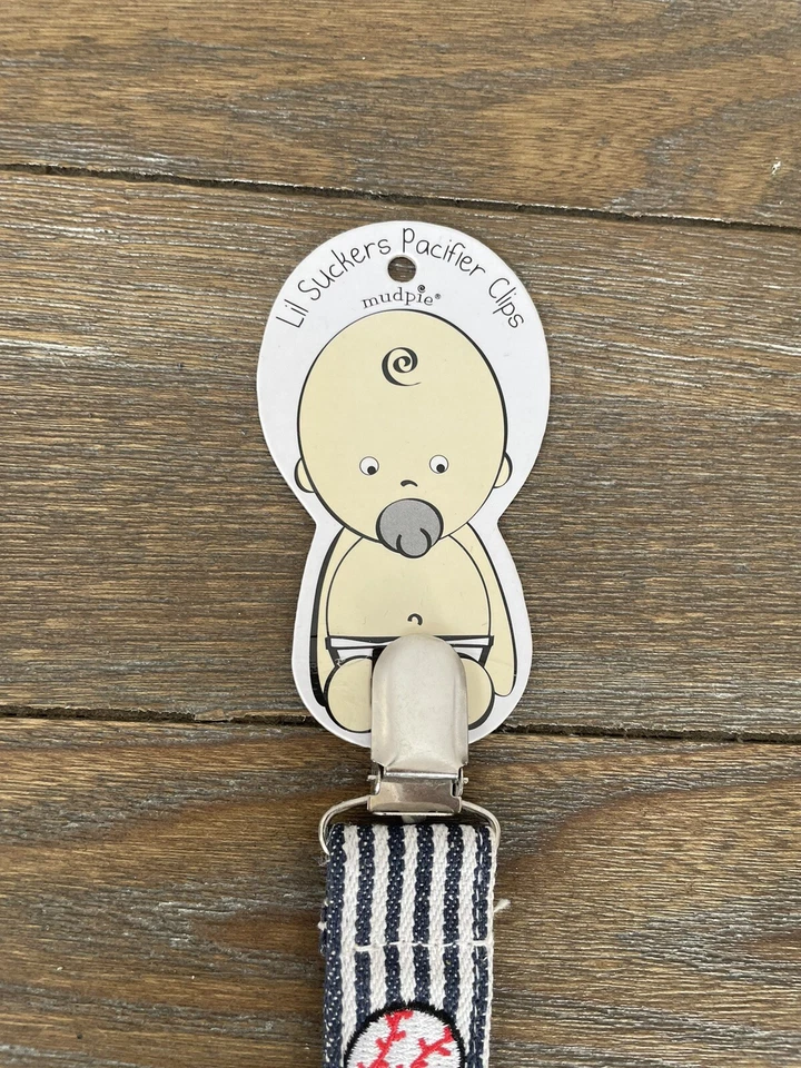 Clip chupete Mudpie Boys deportes béisbol, fútbol, baloncesto nuevo con etiquetas Foto 2 de 4