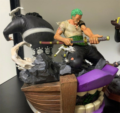 Kumakoro UCS Roronoa Zoro VS Bartholemew Kuma Resin One Piece Model