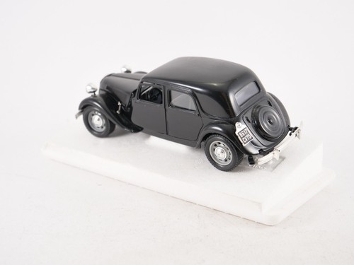 Burago Bburago n° 1501 1/24 Citroën Traction 15CV TA jamais sortie en boite - Imagen 12 de 18