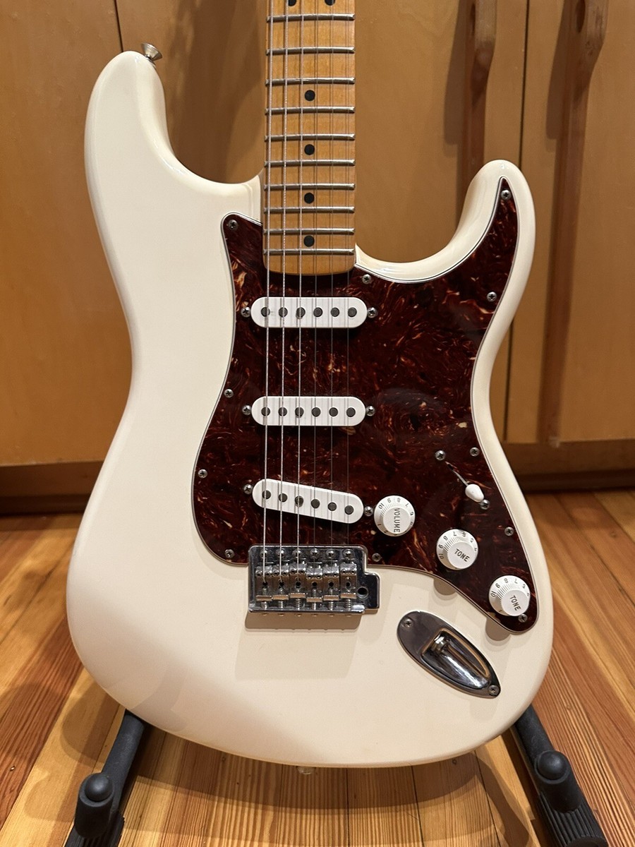 Fender Deluxe Roadhouse Stratocaster | eBay Fender Deluxe Roadhouse Stratocaster | eBay