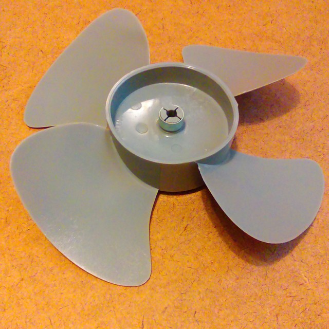 6 inch diameter Plastic Fan Blade/Propeller. 3/16 inch bore. CCW