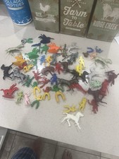 Vintage Cowboys/Indians/ Hard And Soft Plastics Figures, 40