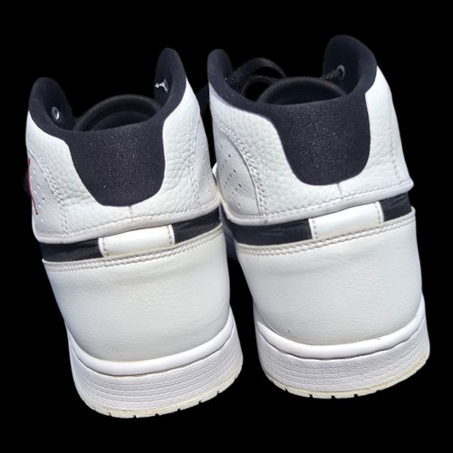 Nike Jordan Jumpman Herren Turnschuhe Weiß Schwarz Rot Größe 10,5 - Bild 3 von 6