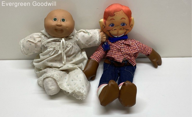 Lot of VTG Dolls Cabbage Patch Kids 1982 & Howdy Doody used
