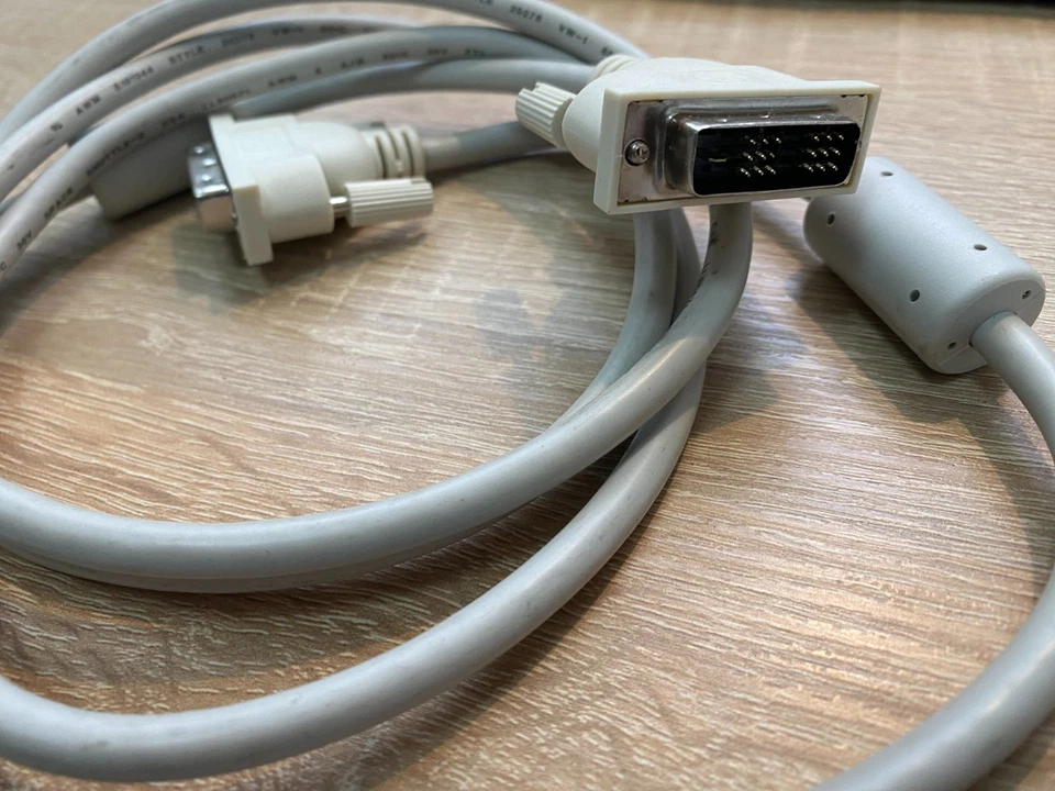 DVI-D Single-Link 18+1 Kabel 1,8 m • Ferrit • Behördenbestand • wie neu - Bild 3 von 4