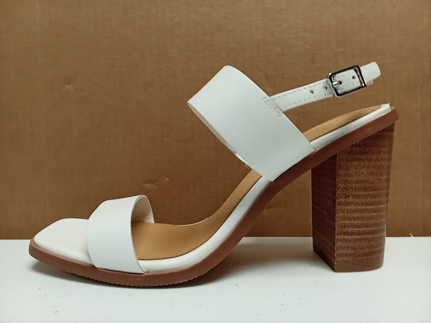Lisa Vicky Women’s Oasis Sandal Size 7.5 Ankle Strap Shoes Block Heels NIB