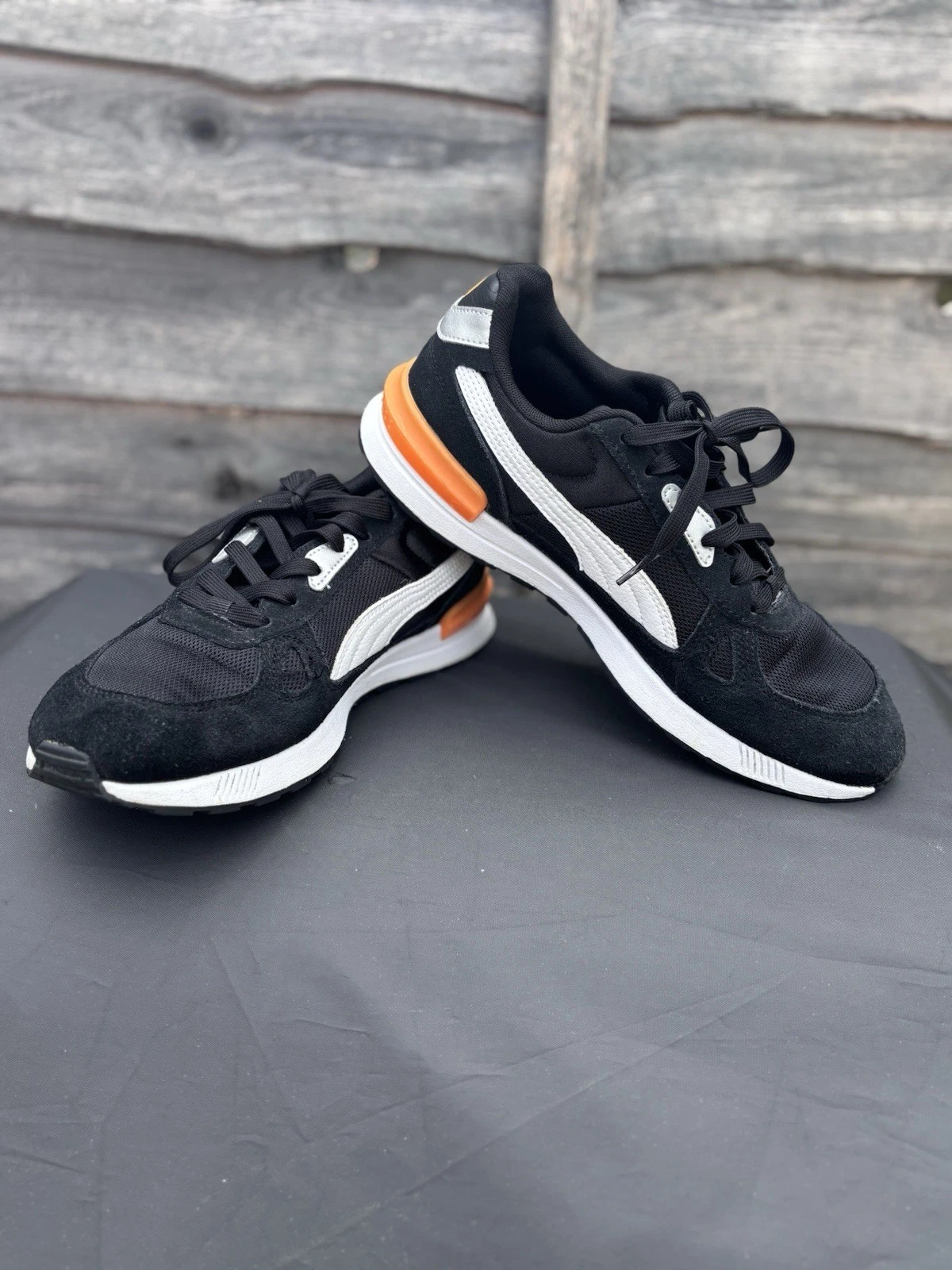 Scarpe da ginnastica unisex Puma Gravitation nere bianche arancioni taglia UK 7 5 US 8 5