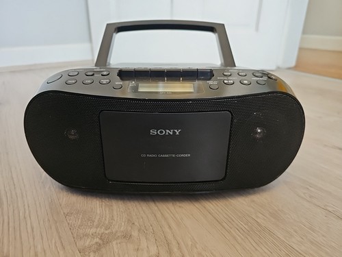 Sony CFD-S50 Lettore CD Cassette Registratore a Nastro Radio FM Stereo Portatile Boombox - Foto 2 di 7