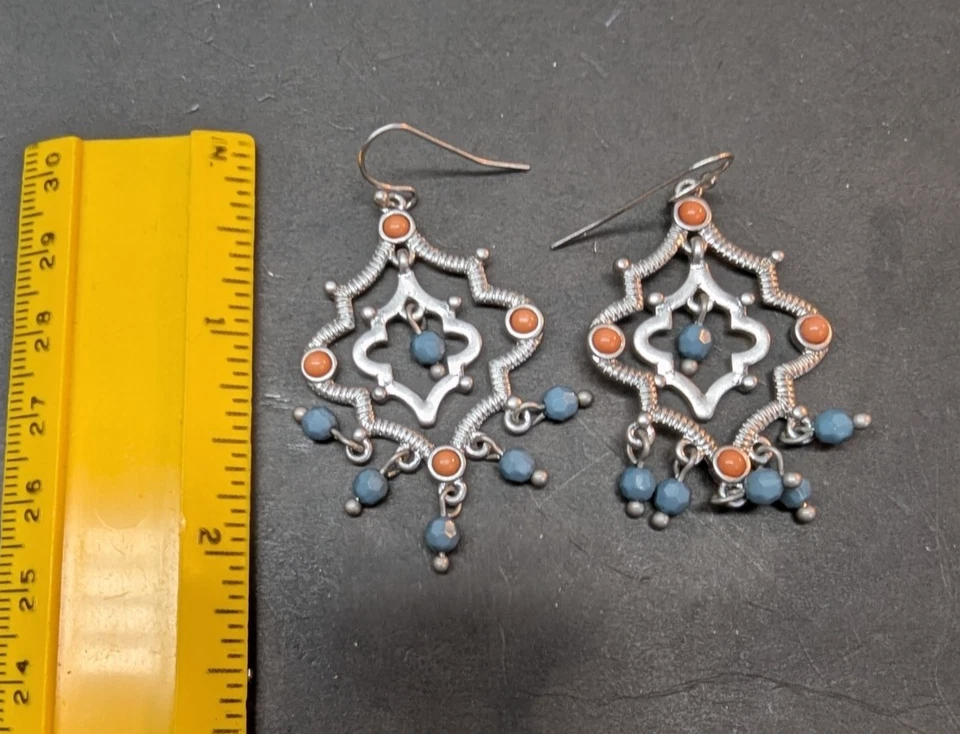 Pendientes colgantes Lia Sophia Bonsai turquesa y resina mandarina Foto 2 de 3