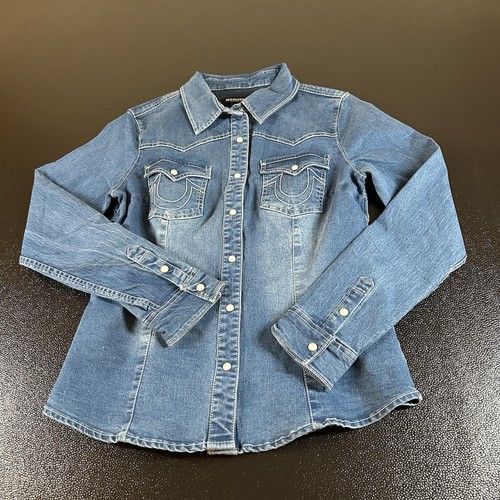 True Religion Denim Shirt Womens Medium Blue Pearl Snap Long Sleeve Western NWOT - Picture 1 of 7