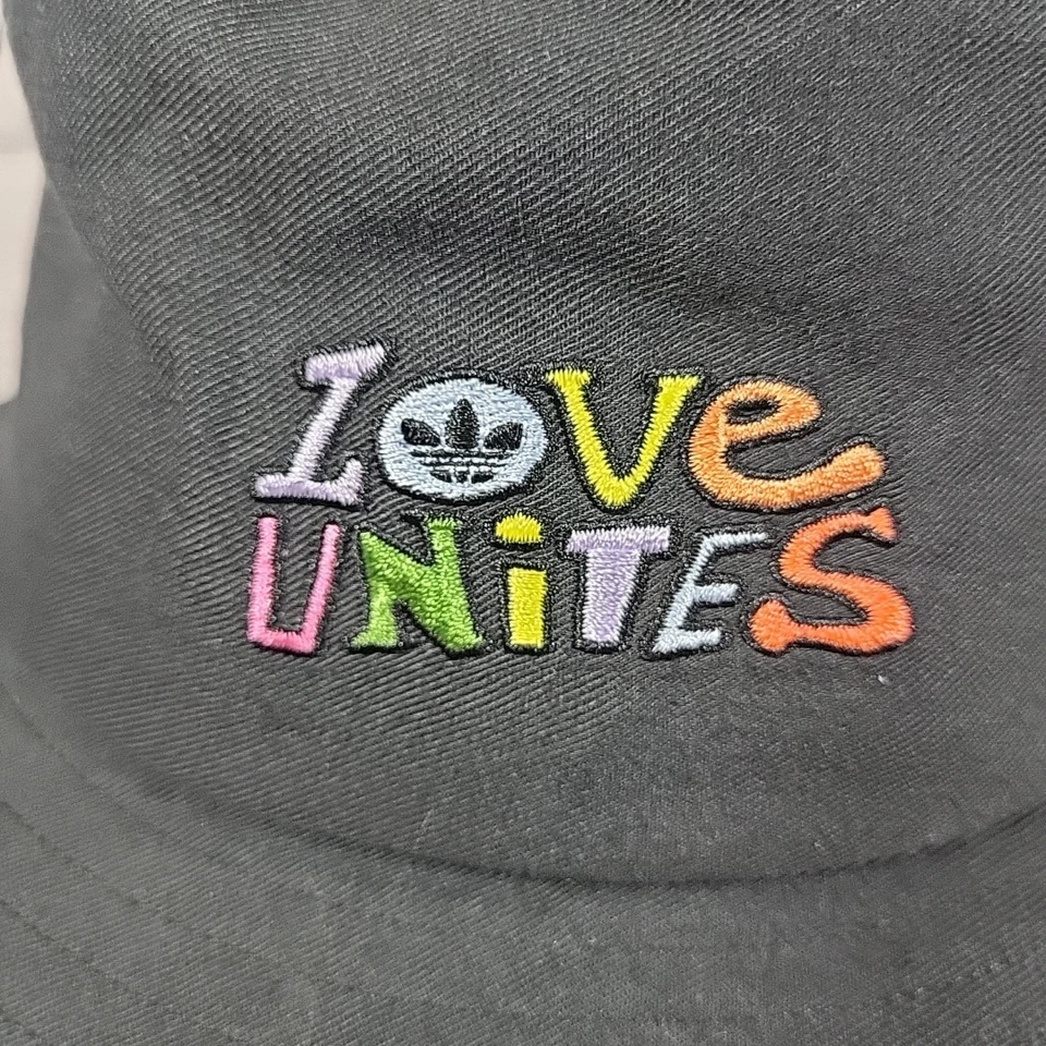 Adidas Originales Love Unites Sombrero Cubo Unisex Negro Talla Única Retro Gorra para el Sol Foto 2 de 4