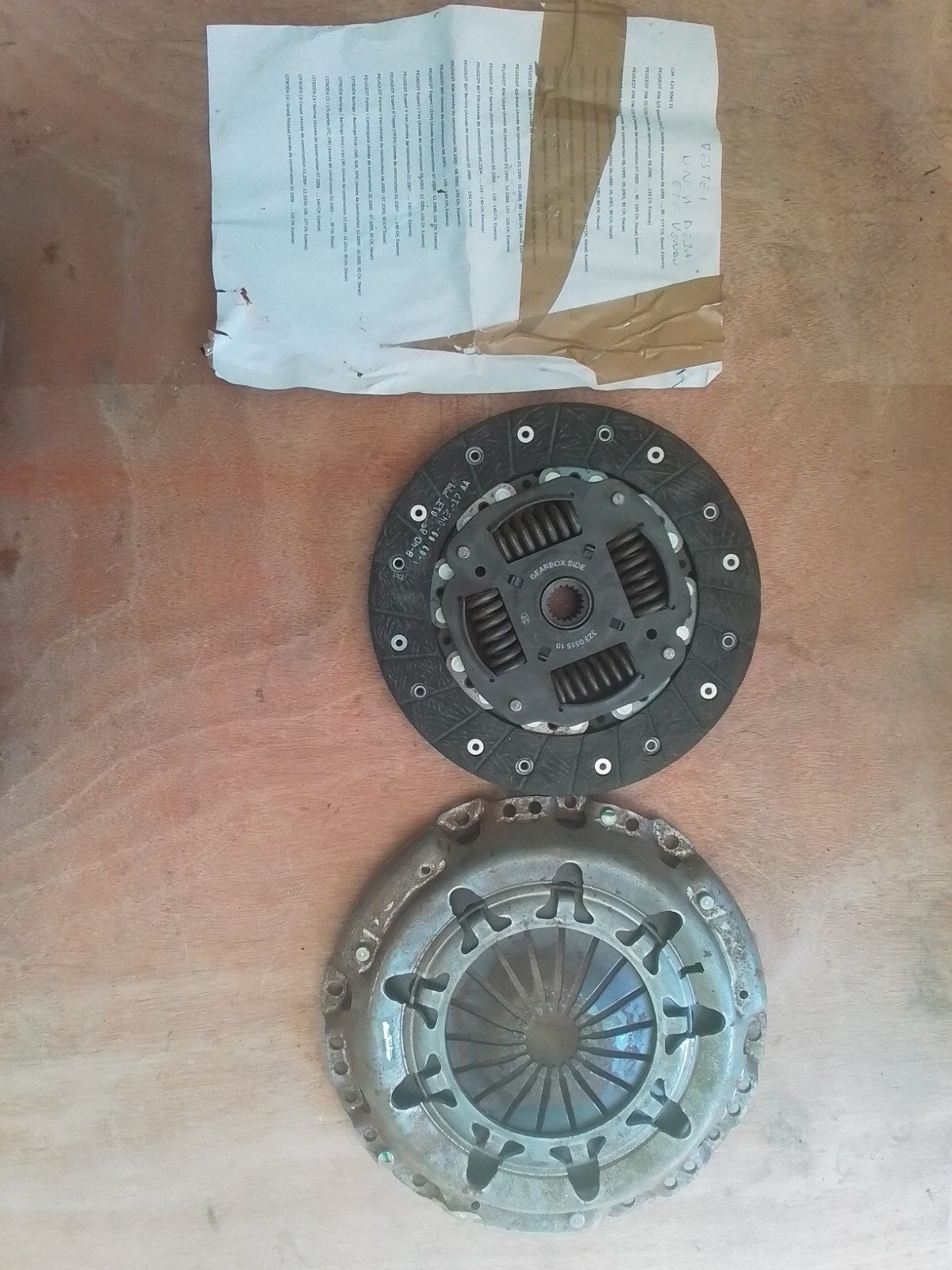 Kit d'embrayage Peugeot essence et diesel pour réparer les vitesses qui craquent