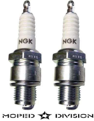 NGK B7HS PERFORMANCE KITTED MOPED SPARK PLUG SET - ignition electrical (2 plugs) - Foto 1 di 1