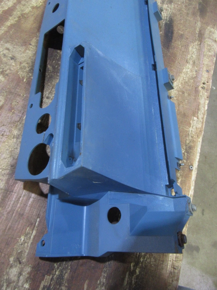 Cadillac Deville 1965 1966 interior del lado del pasajero tablero cubierta de plástico panel de moldura Foto 2 de 4