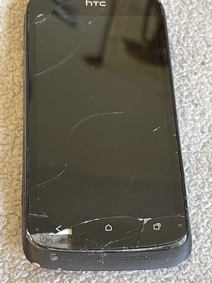 Original htc One S Z320e Rear Cover Housing Camera Parts Lot  and Battery - Image 4 of 4