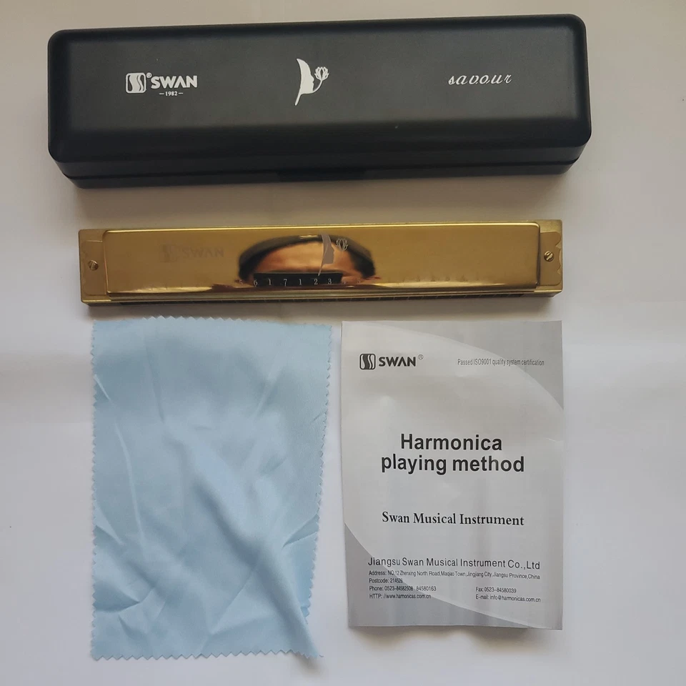 Instrumento de armónica vibrato de 28 agujeros Swan Harmonica Wide Diapason Foto 2 de 4