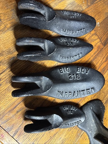 Vintage Cast Iron Big Boy Cobbler Shoe Boot 20" Tall / 4 shoe molds - Picture 6 of 10