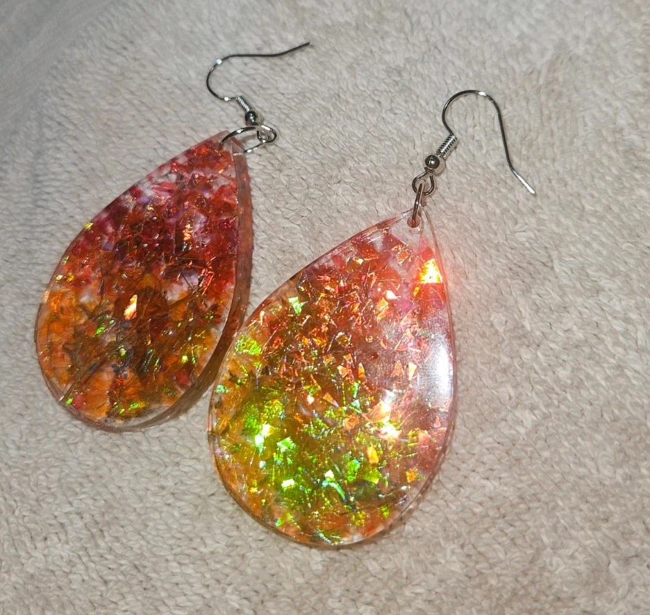 Brincos de flores de resina feitos à mão com flores secas, joias de primavera - Imagem 2 de 4