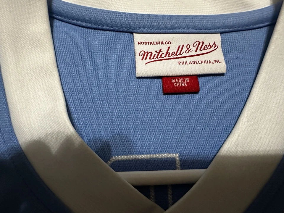 Mitchell And Ness Michael Jordan Jordan 1983-84 UNC Tacones Alquitrán Calentamiento Talla M Foto 3 de 4