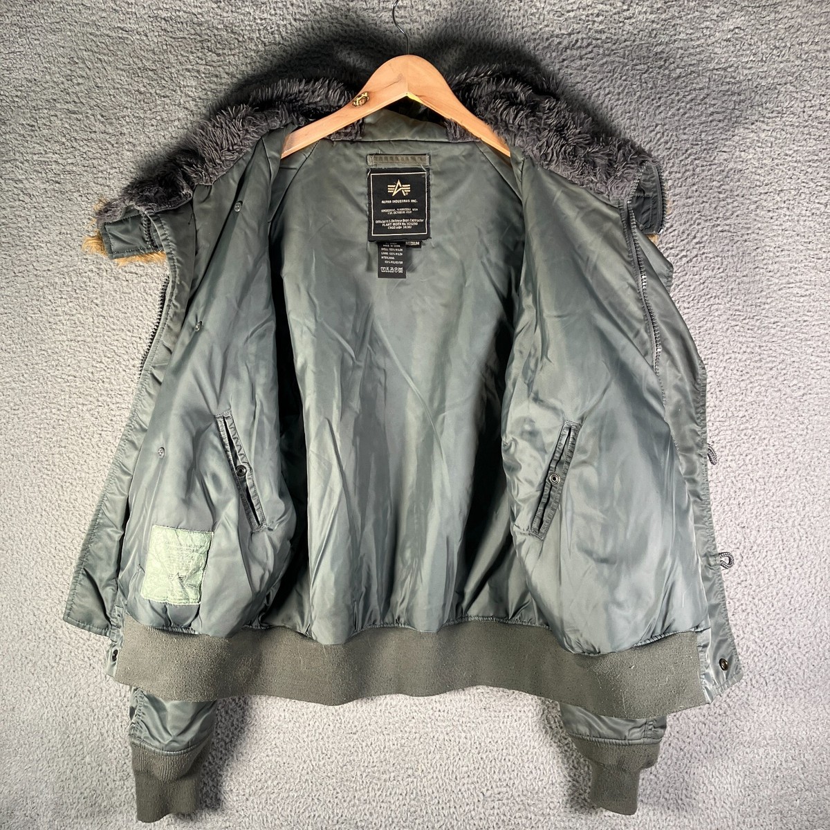 ジャケット・アウター n-2b flight jacket real fur Vintage 1971 USAF Heavy Flight Jacket N-2B with coyote Fur