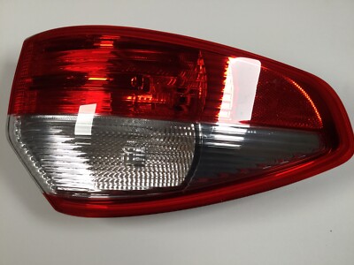 14 15 16 17 Ford Fiesta SEDAN OUTER QTR MTD Tail Light Assembly Left DRIVER OEM