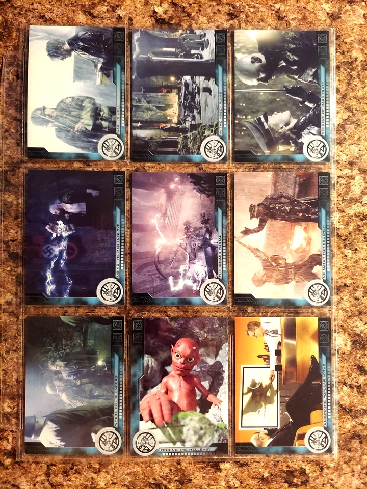 HELLBOY PREMIUM TRADING CARD SET BY INKWORKS 2004 "READ" - Image 3 of 4