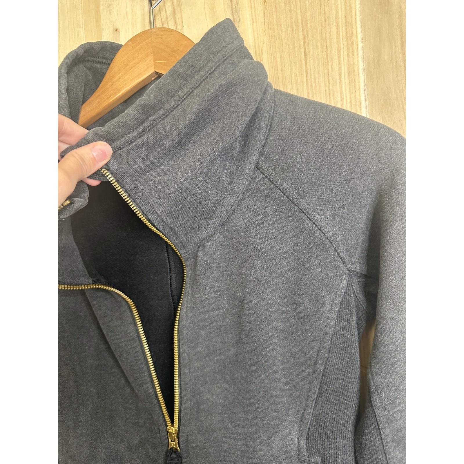 Lululemon radiant jacket Zip Jacket Charcoal Gray… - image 5