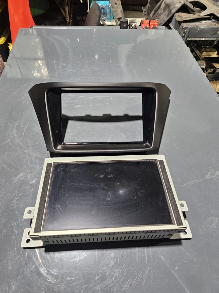 Hyundai Genesis 2013-2016 cupé pantalla de visualización con navegación OEM Foto 2 de 3