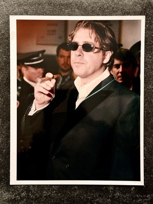 JONATHAN ROSS Original 1999 CANDID Movie Press Photo CANNES FILM FESTIVAL