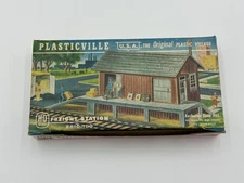 VINTAGE PLASTICVILLE U.S.A. HO SCALE FREIGHT STATION 2610-100 SNAP-FIT BACHMANN